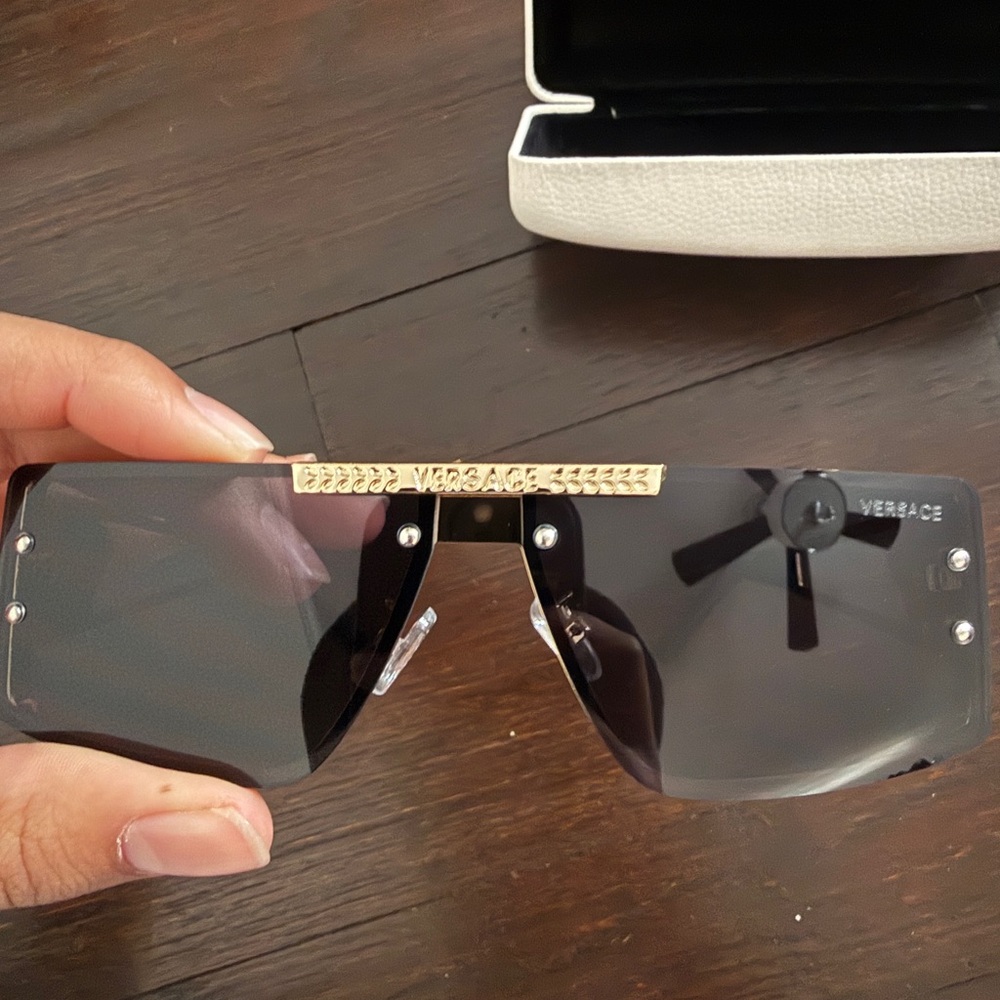 Designer Black and Gold Sunglasses